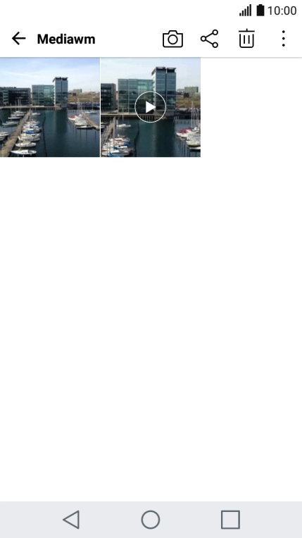 Pulsa el icono de compartir.