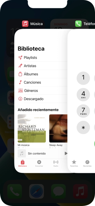 Arrastra hacia arriba la aplicación deseada para cerrarla.