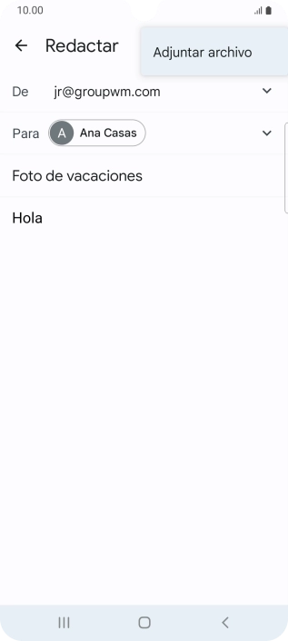 Pulsa Adjuntar archivo y desplázate a la carpeta deseada.