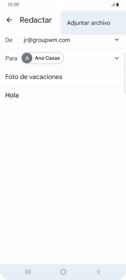 Pulsa Adjuntar archivo y desplázate a la carpeta deseada.