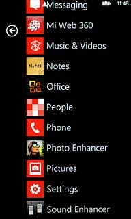 Press Phone.The call list is displayed.