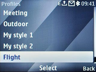 To turn off flight mode:Highlight a profile other than Flight and press the Navigation key.