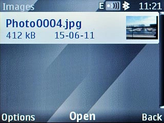Highlight the required picture or the required video clip and press Options.