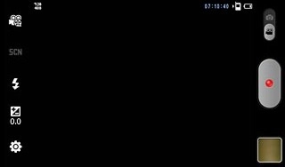 To turn on video light:Press the video light icon.