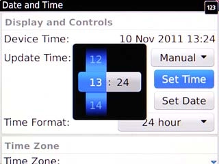 Highlight hours and minutes and follow the instructions on the display to set the time.