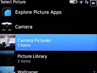 To upload a saved picture:Highlight the required folder and press the Navigation key.