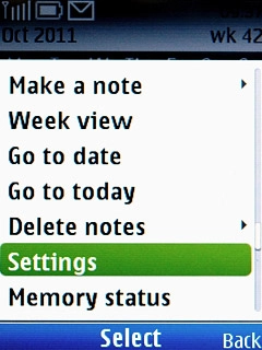 Scroll to Settings and press the Navigation key.Follow the instructions on the display to select the required settings for the calendar.