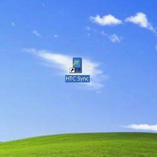 Start the program HTC Sync on your computer.Wait while the program establishes a connection to your phone.