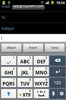 When a green dot is displayed next to XT9, the function is turned on.