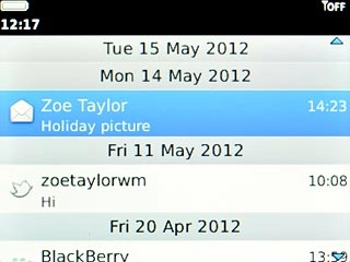 Highlight the required email message and press the Navigation key to read it.