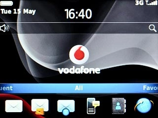 The 3G icon shows that 3G is available. If 3G isn't available, a different network mode is automatically selected.Further information:Select network mode