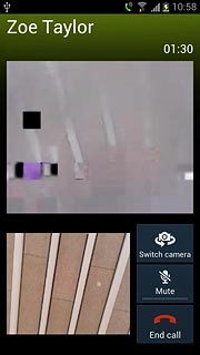 To change camera:Press Switch camera.Depending on the current setting the front or the back camera is turned on.