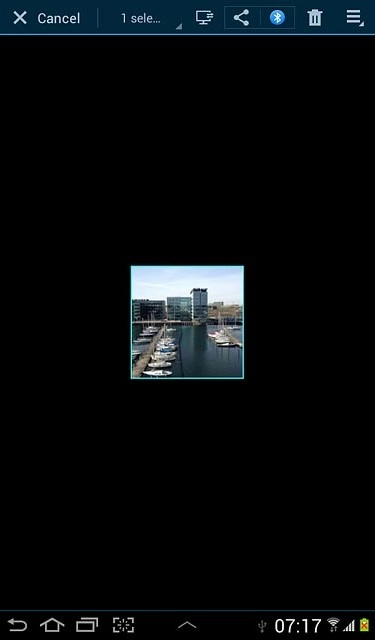 When a picture or video clip is displayed in a blue frame, it's selected.