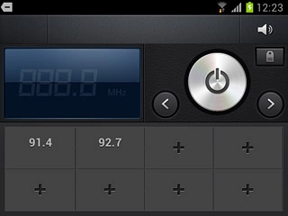 Press the on/off icon to turn on the radio.Follow the steps below to use the radio.