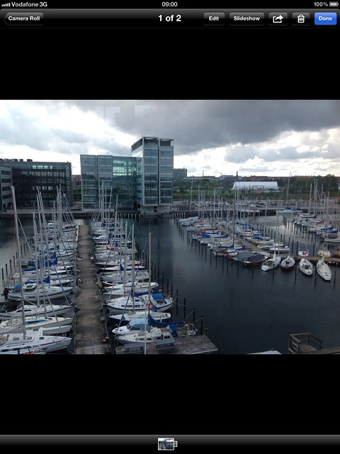 The picture you've just taken is displayed.Press Edit.Select one of the following options:Rotate the picture, go to 4a.Use automatic picture improvement, go to 4b.Remove red eyes, go to 4cCrop the picture, go to 4d.