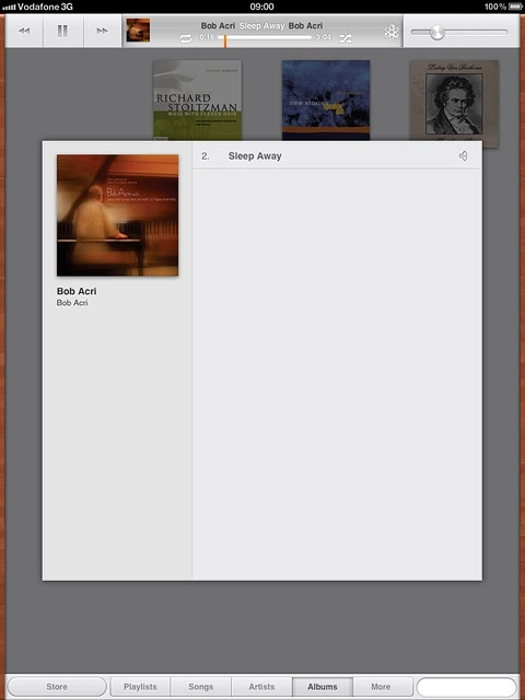 Press the shuffle icon.Depending on the current setting, the function is turned on or off.