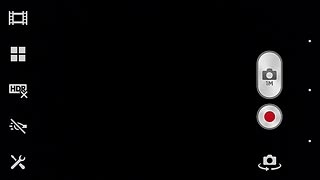 To turn on video light:Press the video light icon.