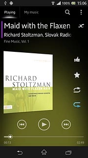 Press the repeat icon.Depending on the current setting, shuffle is turned on or off.