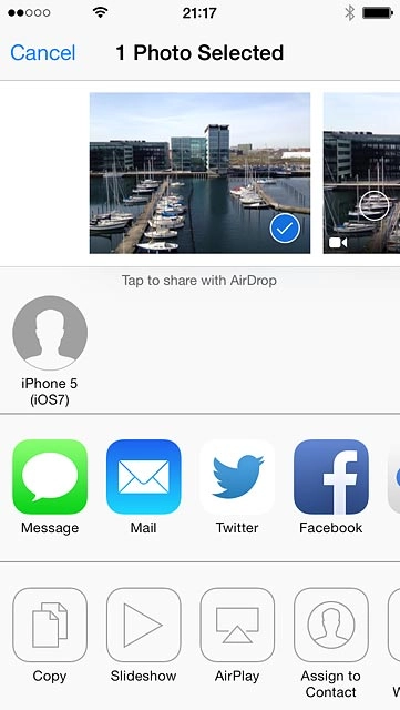 Press the required device.The picture or video clip is sent.