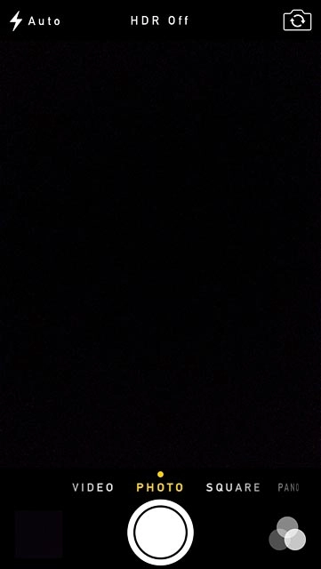 To turn the flash on or off:Press the flash icon.