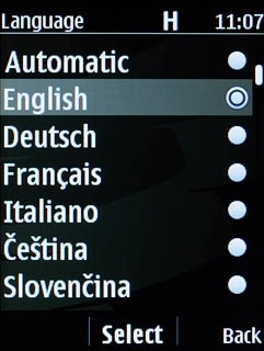 Highlight the required language and press the Navigation key.