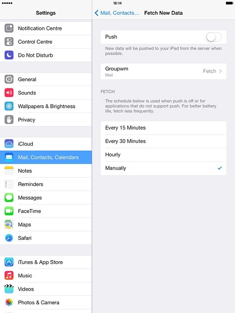 To select settings for a specific email account:Press the required email account.