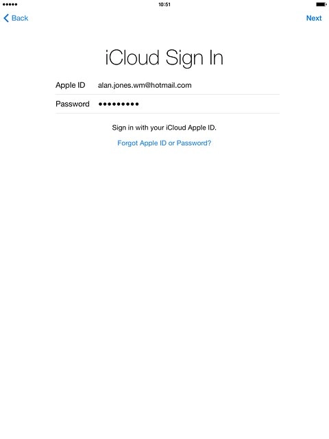 Press Next.Follow the instructions on the display to log on to iCloud.