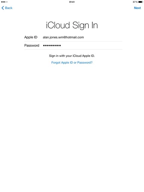 Press Next.Follow the instructions on the display to log on to iCloud.