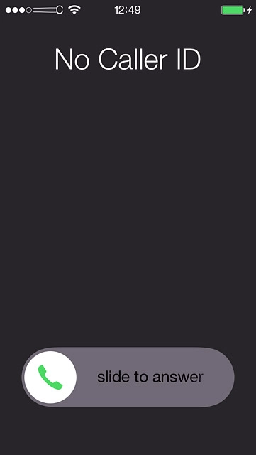 If the screen lock is turned on:Drag the call icon right.