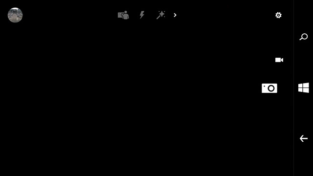 Press the flash icon repeatedly to turn the function on or off.
