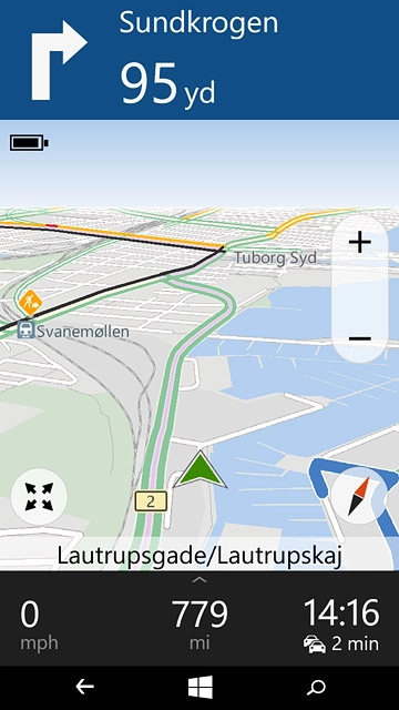 The navigation window with information about your route is displayed.The next turn is displayed at the top of the display.