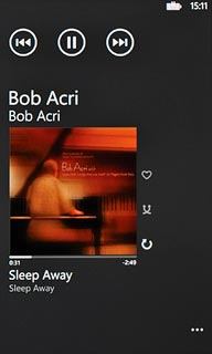 Press the repeat icon.Depending on the current setting, the function is turned on or off.