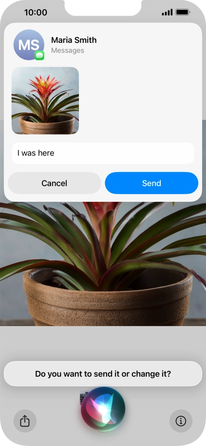 Ask Siri to share the screen content with your contacts.