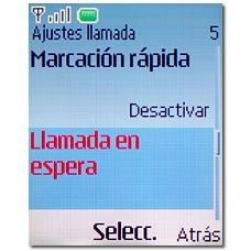 Vaya a Llamada en espera y pulse la tecla de navegación.