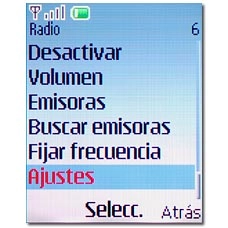 Vaya a Ajustes y pulse la tecla de navegación.