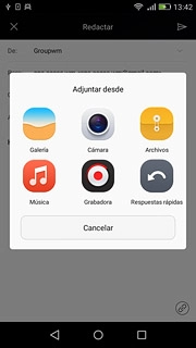 Pulsa Archivos.Desplázate a la carpeta deseada.