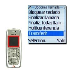 Vaya a Transferir y pulse Seleccion..Ahora ha conectado las dos llamadas y cortado su propia conexión con ambas.