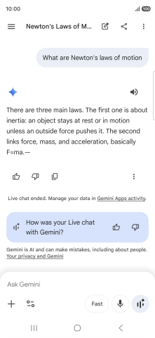 Transcription of the conversation with Gemini Live is now displayed.