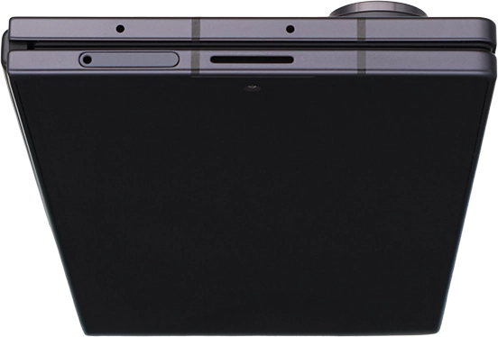 Introduce la herramienta de apertura en el orificio del contenedor de la tarjeta SIM.