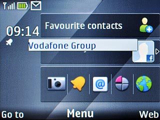 The text/picture message icon indicates that you have received a new text or picture message.Further information:Read text messageRead picture message