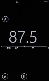 Press the indicator at the centre of the display and drag it right or left to select the required frequency.
