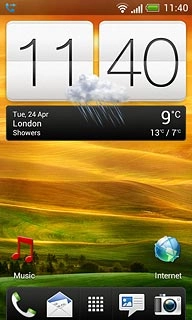 The divert icon shows that all incoming voice calls are diverted.Further information:Divert calls to your voicemailDivert calls to alternative number