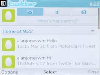 Scroll to the messages icon and press the Navigation key.A list of your private messages is displayed.