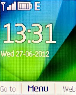 When the battery icon is blinking, charging is in progress.