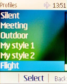 To turn off flight mode:Highlight a profile other than Flight and press the Navigation key.