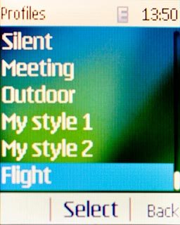 To turn on flight mode:Scroll to Flight and press the Navigation key.