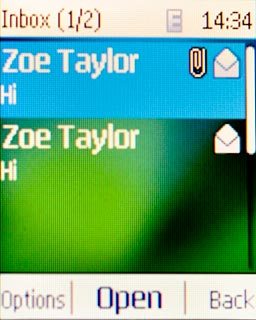 Highlight the required picture message and press the Navigation key.