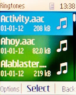 Highlight the different message tones and wait a moment to hear it.