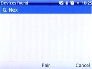 Highlight the required Bluetooth device and press the Navigation key.