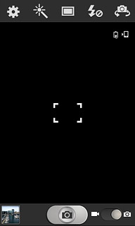 To turn on the flash:Press the flash icon.